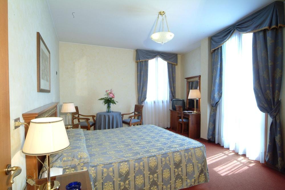 Hotel Donatello Падуа Екстериор снимка