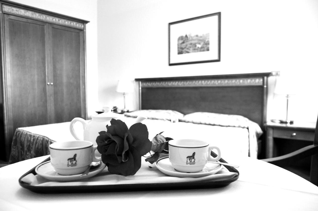 Hotel Donatello Падуа Екстериор снимка